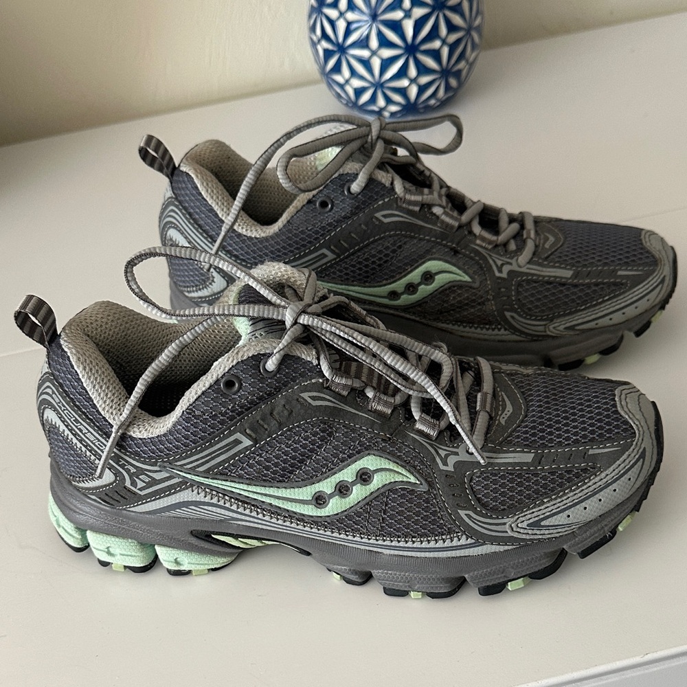 Saucony Excursion TR 6 Gray Shoes with Mint Green Accents